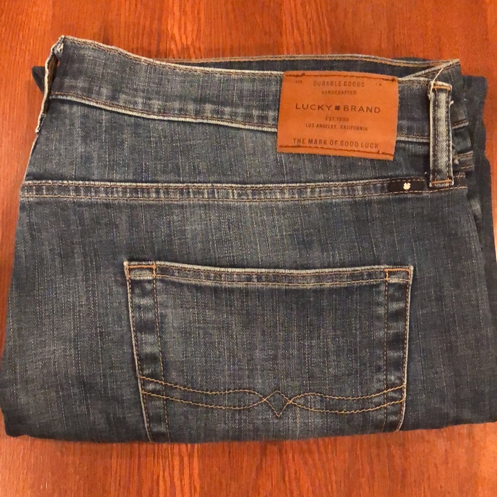 Lucky Brand blue jeans, size W40/L30.
